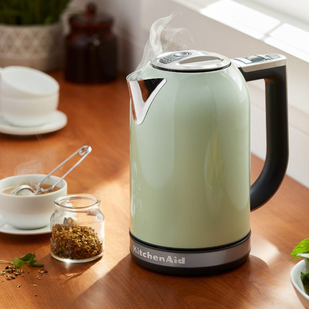 The Only Cordless Electric Kettle Review You’ll Ever Need
