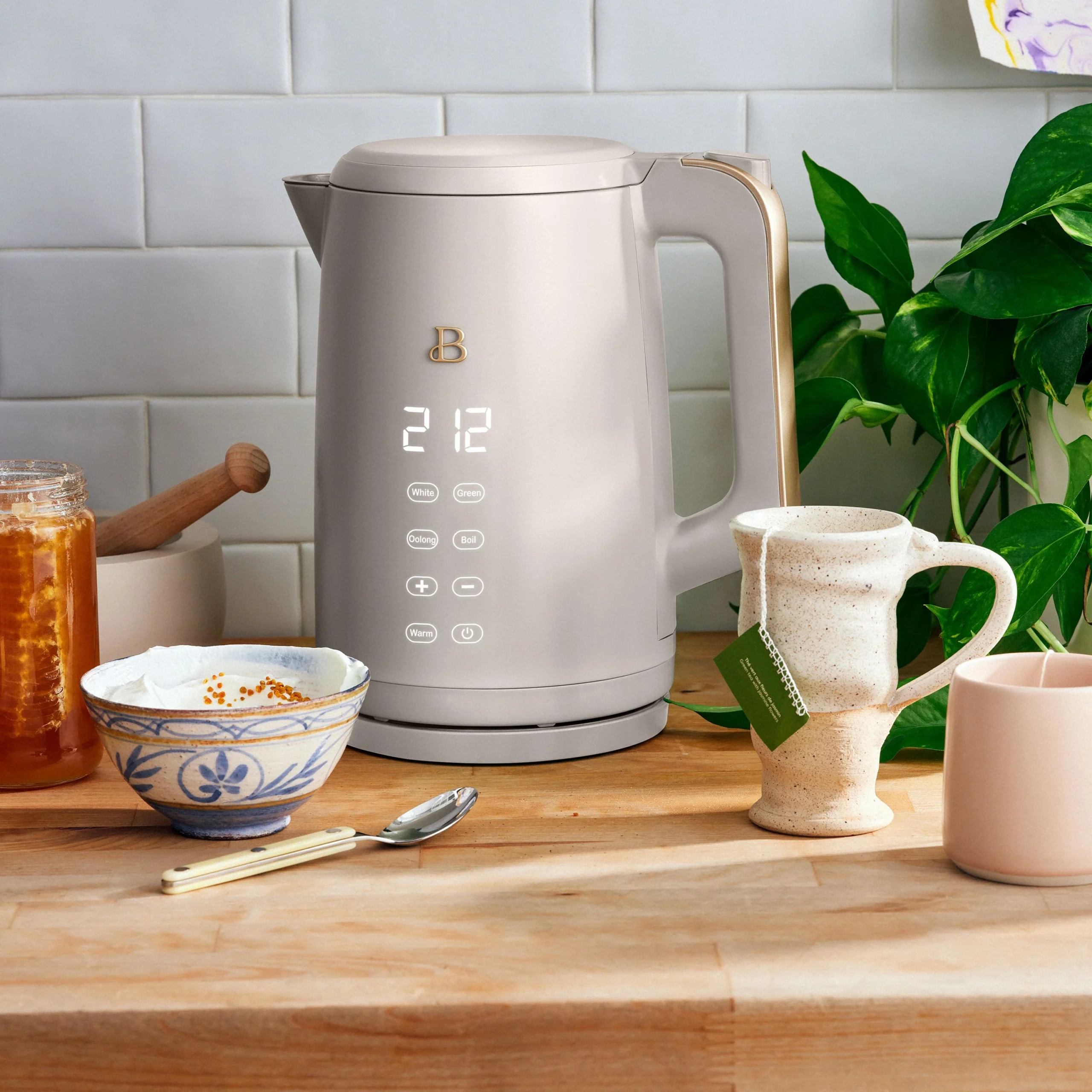 Breville Electric Kettle Review: Is It Worth It?