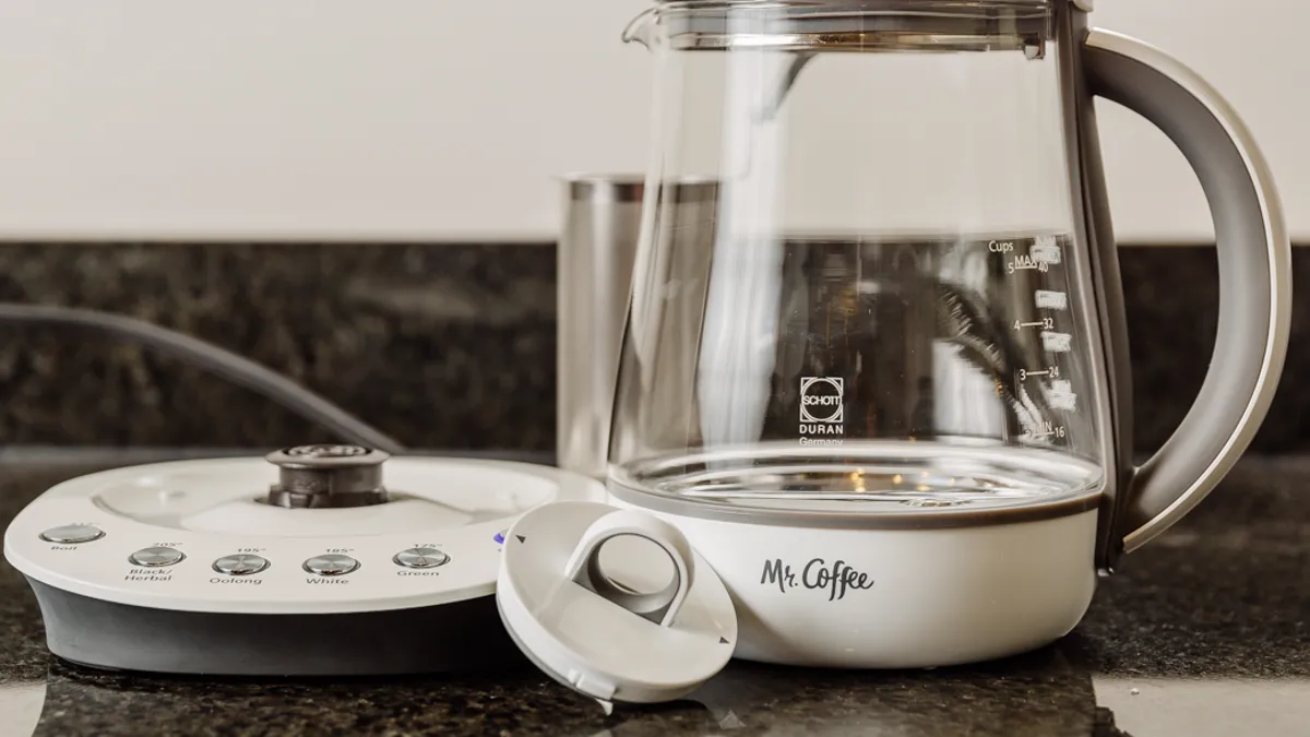 How to Make Coffee With an Electric Kettle: A Barista’s Secret