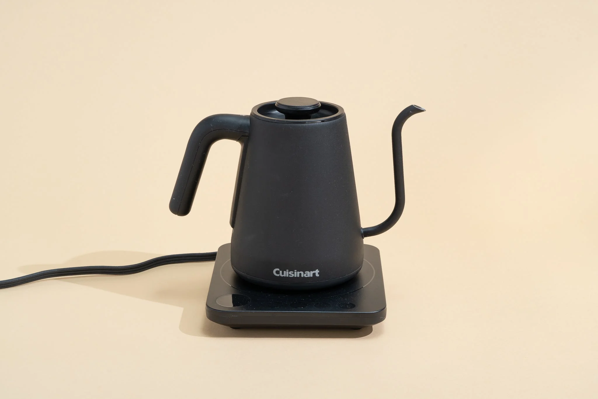 A Guide to the Best Electric Kettle for Elderly Convenience